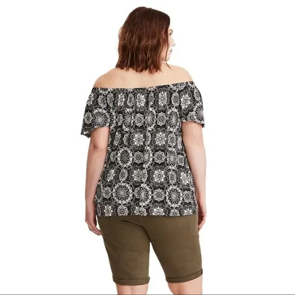 Torrid Medallion Print Off Shoulder Shirt Size 4X - Picture 8 of 9